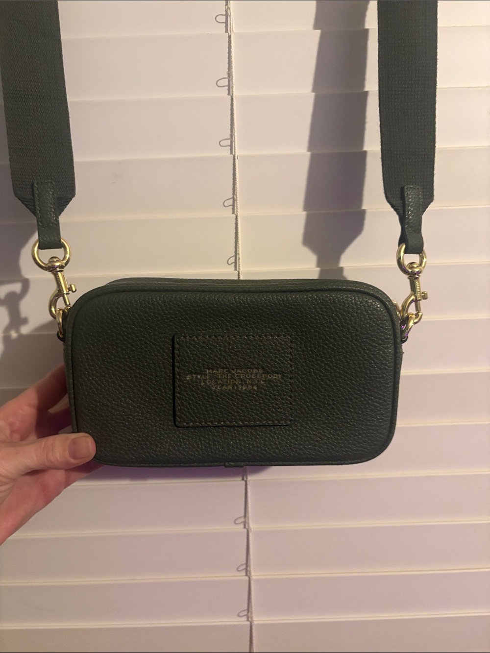 Marc Jacobs Crossbody Bag in Dark Green with Gold Hardware - Picture 5 of 11